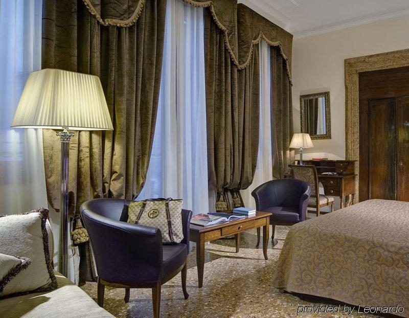 Dell'opera Hotel Venecia